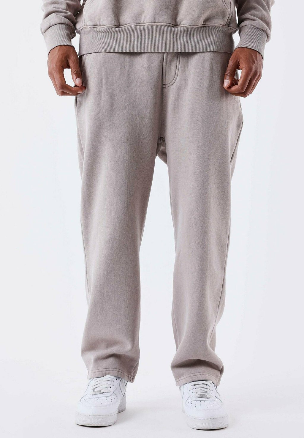 Спортивные штаны JOGGING BASIQUE INTEMPOREL Project X Paris, серо-коричневый
Спортивные штаны JOGGING BASIQUE INTEMPOREL Project X Paris, серо-коричневый