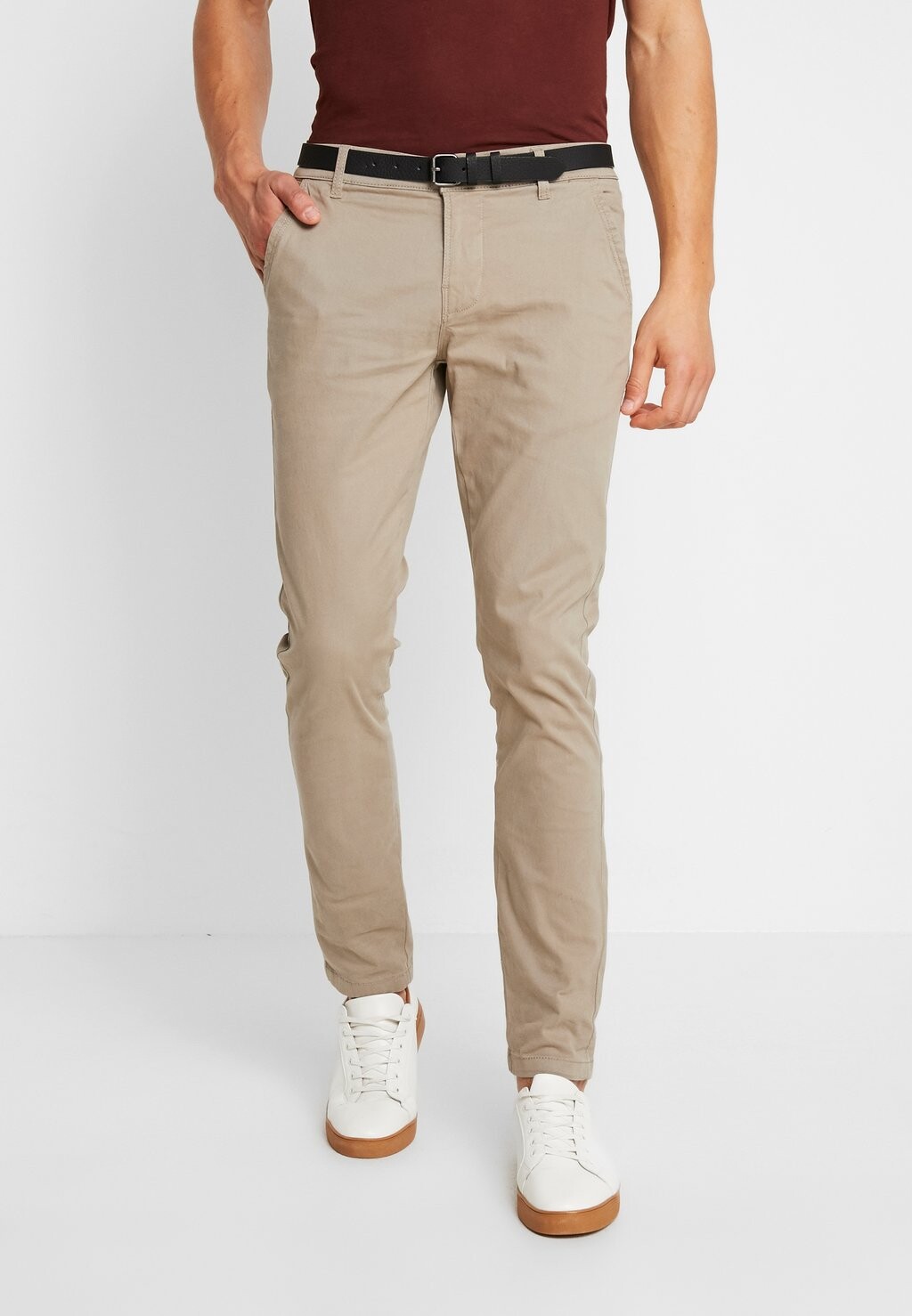 Брюки чинос CLASSIC BELT Lindbergh, цвет sand
Брюки чинос CLASSIC BELT Lindbergh, цвет sand