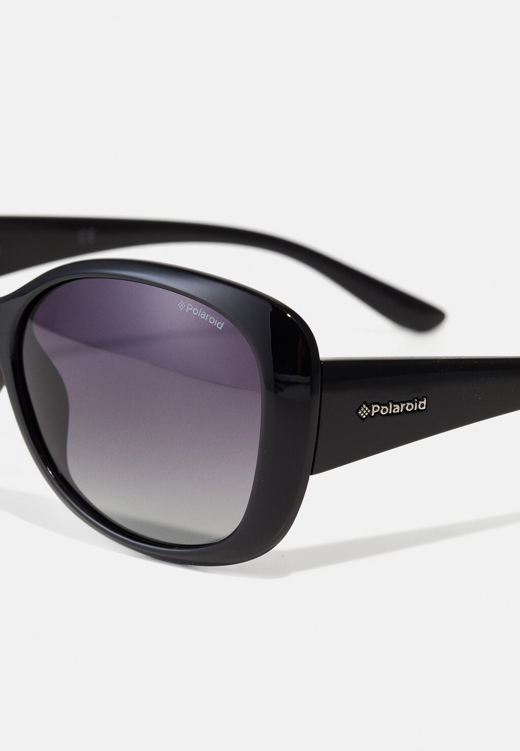 Солнцезащитные очки Polaroid, черный
Солнцезащитные очки Polaroid, черный