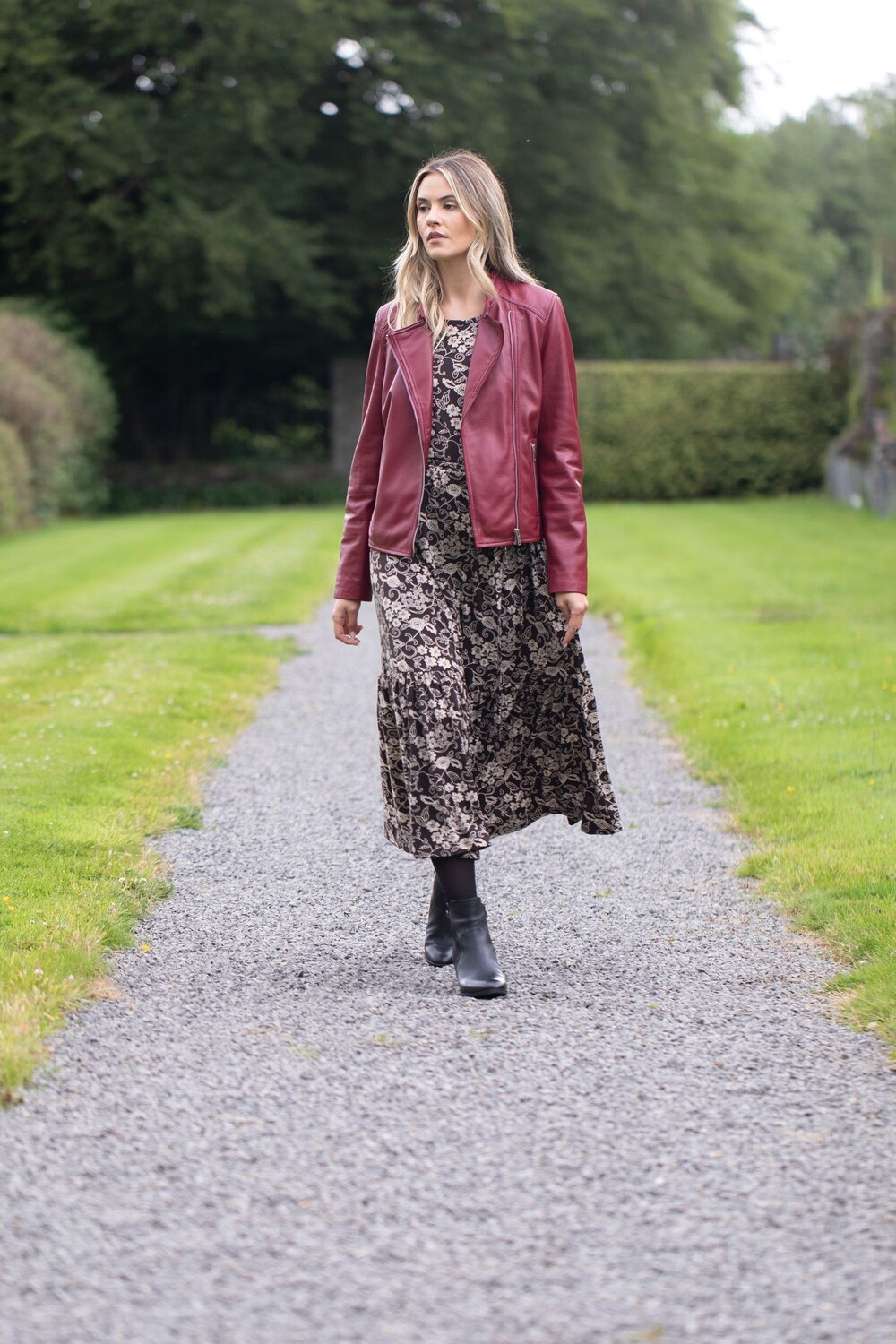 Платье макси с длинными рукавами Mollie Lakeland Clothing, коричневый
Платье макси с длинными рукавами Mollie Lakeland Clothing, коричневый