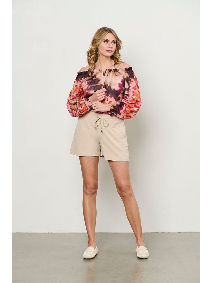 &Co Woman Блузка «Ача» бордово-розового цвета
&Co Woman Блузка «Ача» бордово-розового цвета