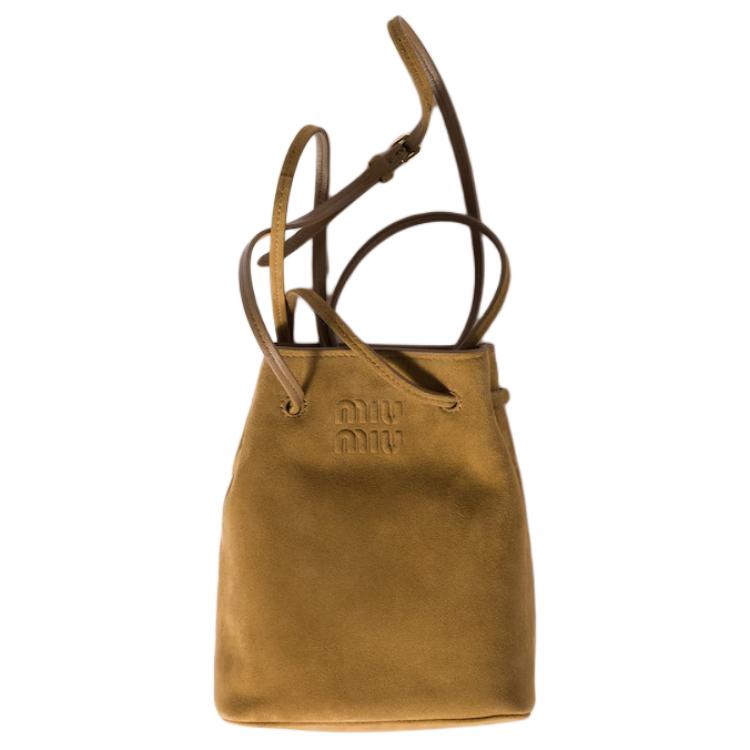 MIU MIU Оливково-корицевая женская сумка через плечо из овчины малого размера
MIU MIU Оливково-корицевая женская сумка через плечо из овчины малого размера