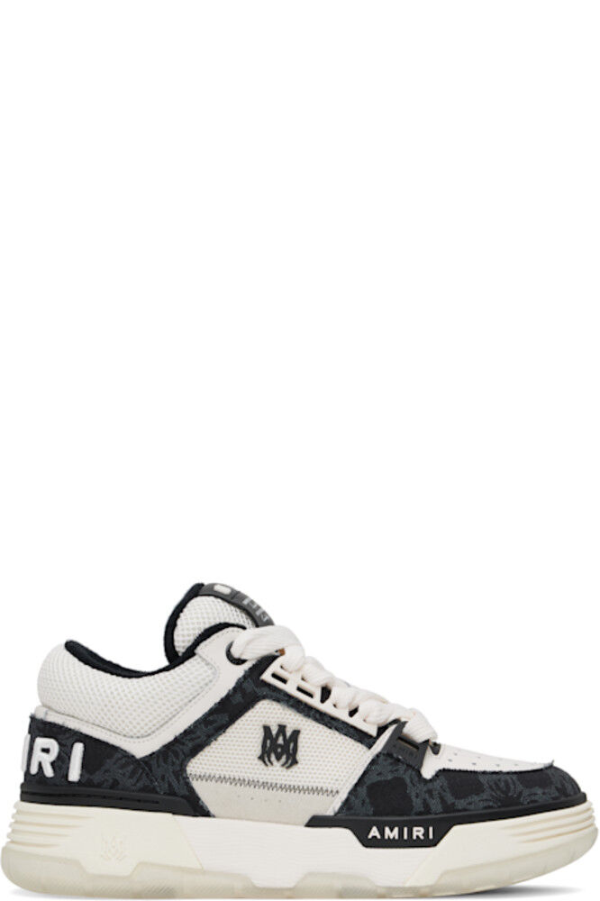 Белые и черные кроссовки MA Quad MA-1 AMIRI
Белые и черные кроссовки MA Quad MA-1 AMIRI