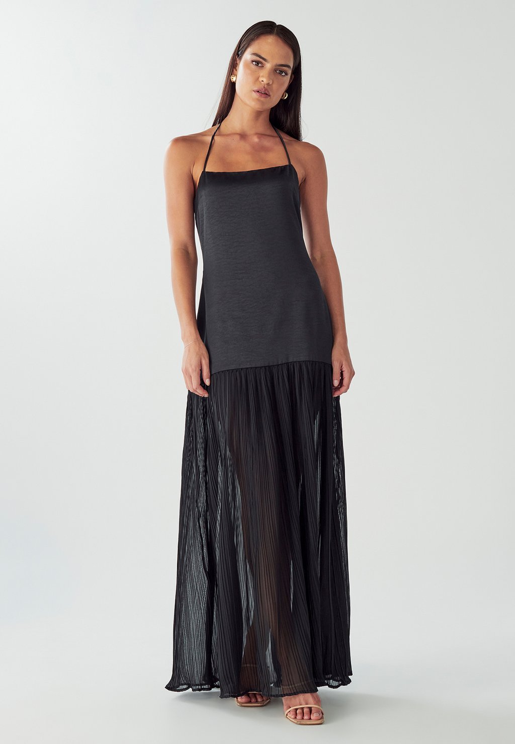 Платье макси WILLA, черный
Платье макси WILLA, черный