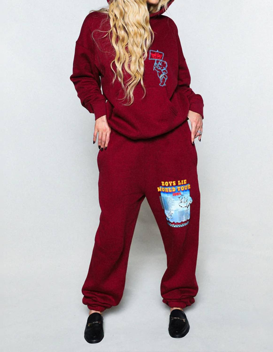 World Tour Round 2 Kimmy Pant In Red BOYS LIE
World Tour Round 2 Kimmy Pant In Red BOYS LIE