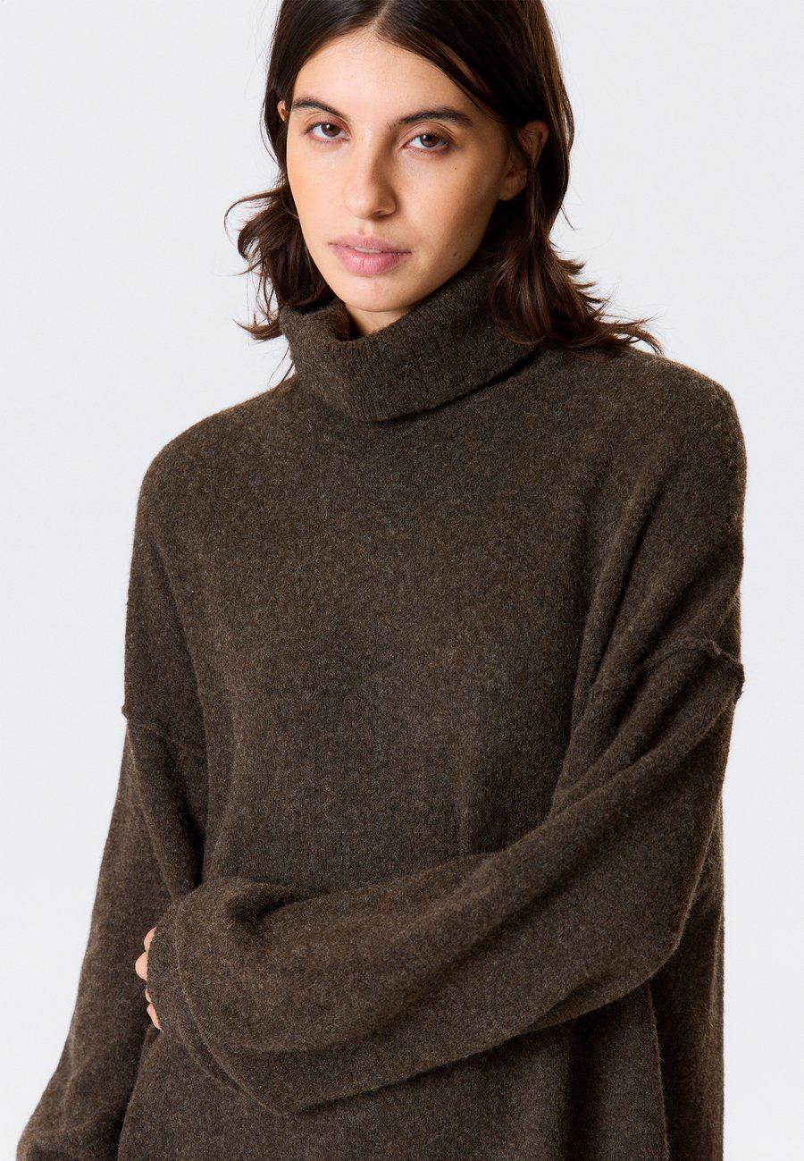 Платье Weekday ANNIE MINI TURTLENECK, Dark Brown
Платье Weekday ANNIE MINI TURTLENECK, Dark Brown