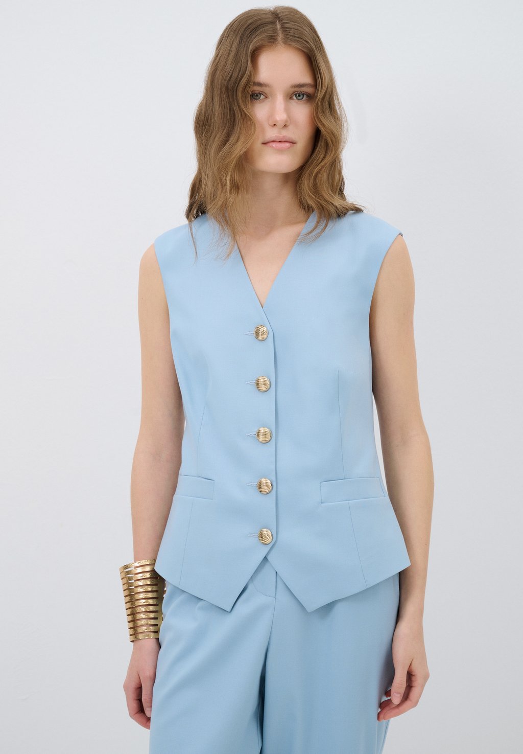 Жилет BUTTONED adL, синий
Жилет BUTTONED adL, синий