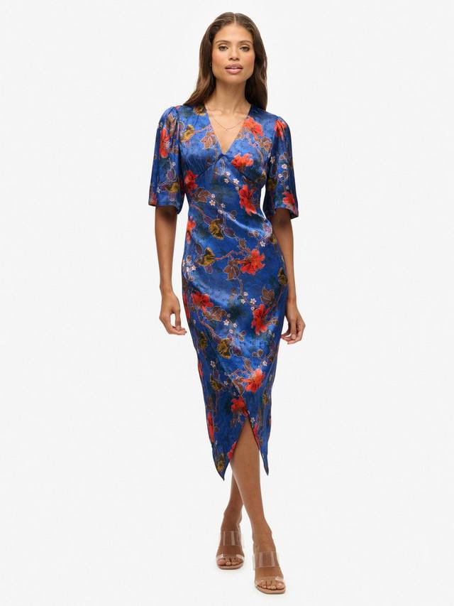 Цветочное платье миди с коротким рукавом жаккард Superdry, Amaya Blossom
Цветочное платье миди с коротким рукавом жаккард Superdry, Amaya Blossom