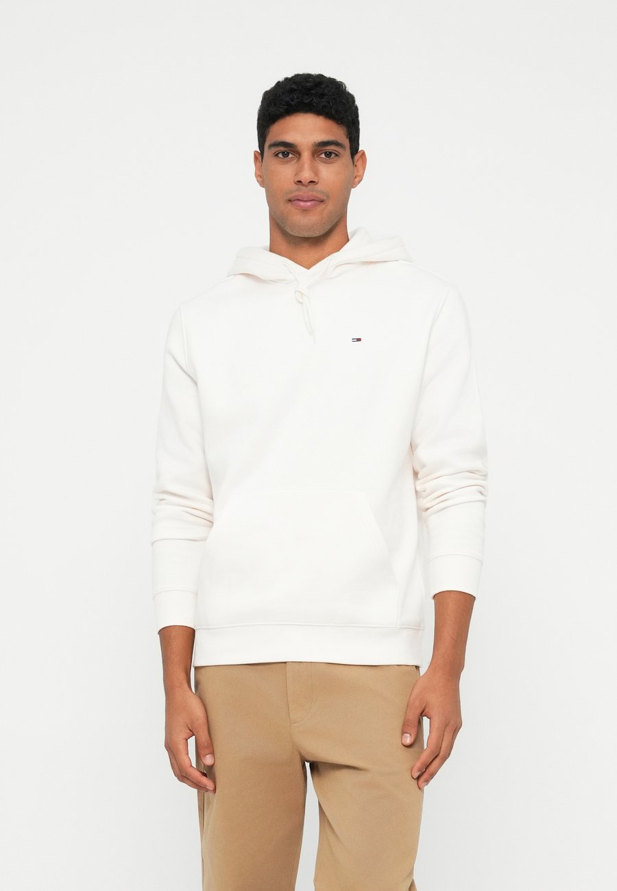 Толстовка Tommy Jeans FLAG HOODIE, Ancient White/White
Толстовка Tommy Jeans FLAG HOODIE, Ancient White/White