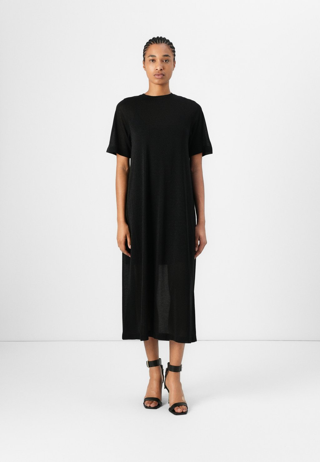 Платье макси LOVIM DRYKORN, черный
Платье макси LOVIM DRYKORN, черный