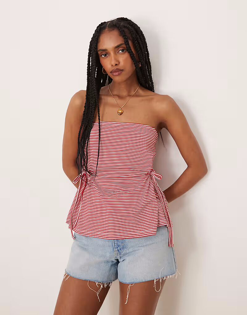 Бандаж-бандо ASOS DESIGN с полосками и завязками по бокам красного цвета
Бандаж-бандо ASOS DESIGN с полосками и завязками по бокам красного цвета