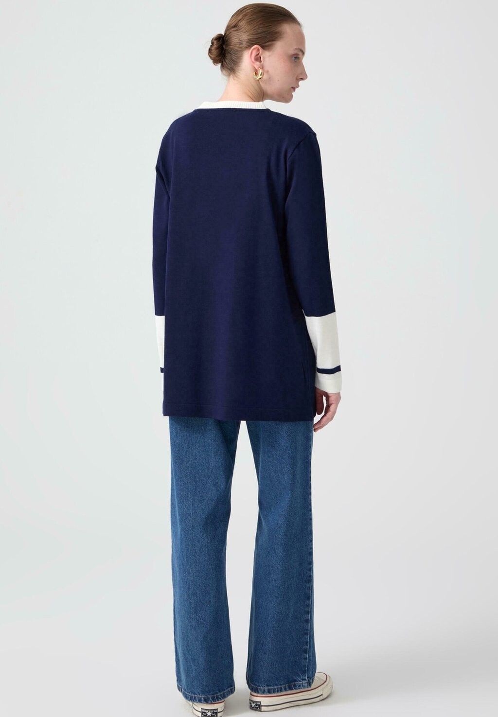 Джемпер COLOR BLOCKED Touché Privé, темно-синий
Джемпер COLOR BLOCKED Touché Privé, темно-синий