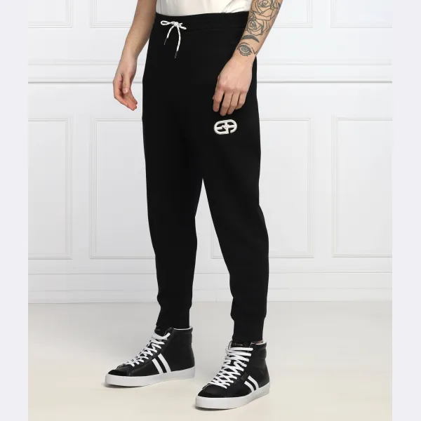 Спортивные брюки стандартного кроя Emporio Armani, черный
Спортивные брюки стандартного кроя Emporio Armani, черный