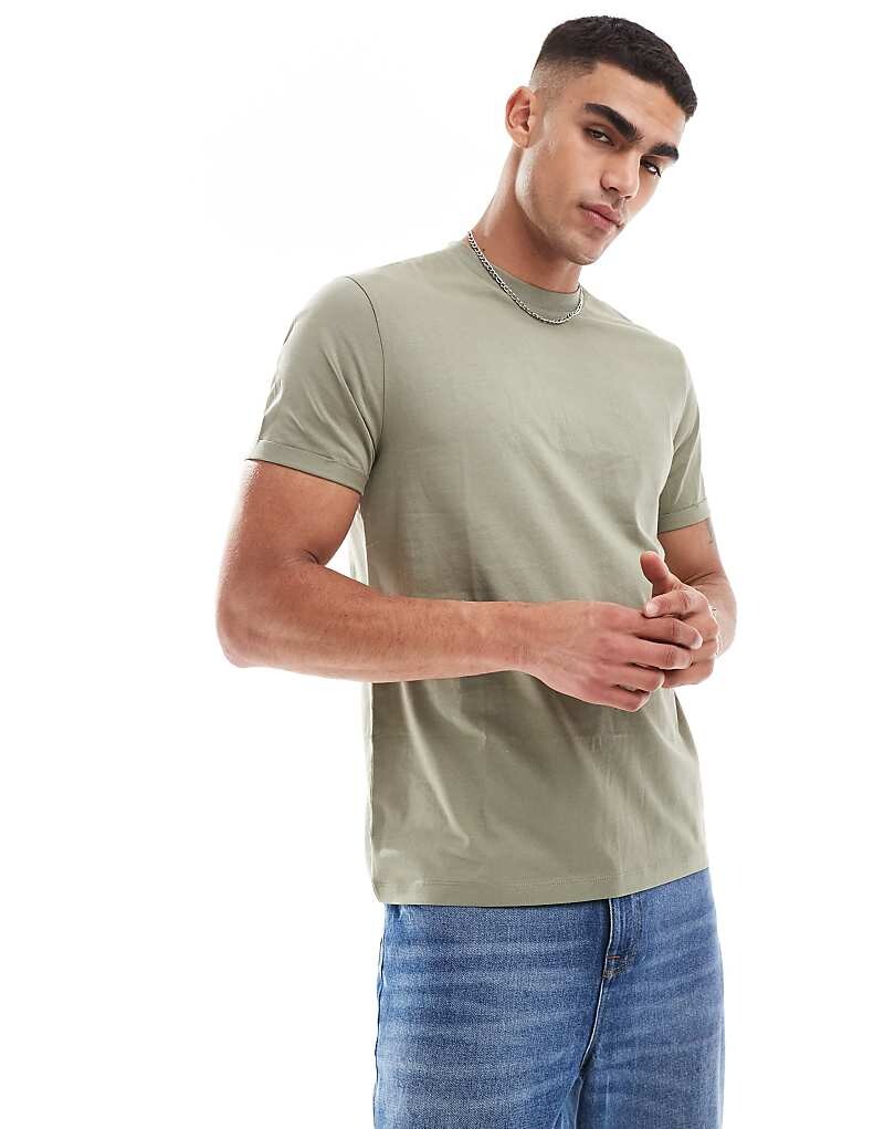 ASOS DESIGN — Essential — футболка цвета хаки с круглым вырезом и закатанными рукавами
ASOS DESIGN — Essential — футболка цвета хаки с круглым вырезом и закатанными рукавами