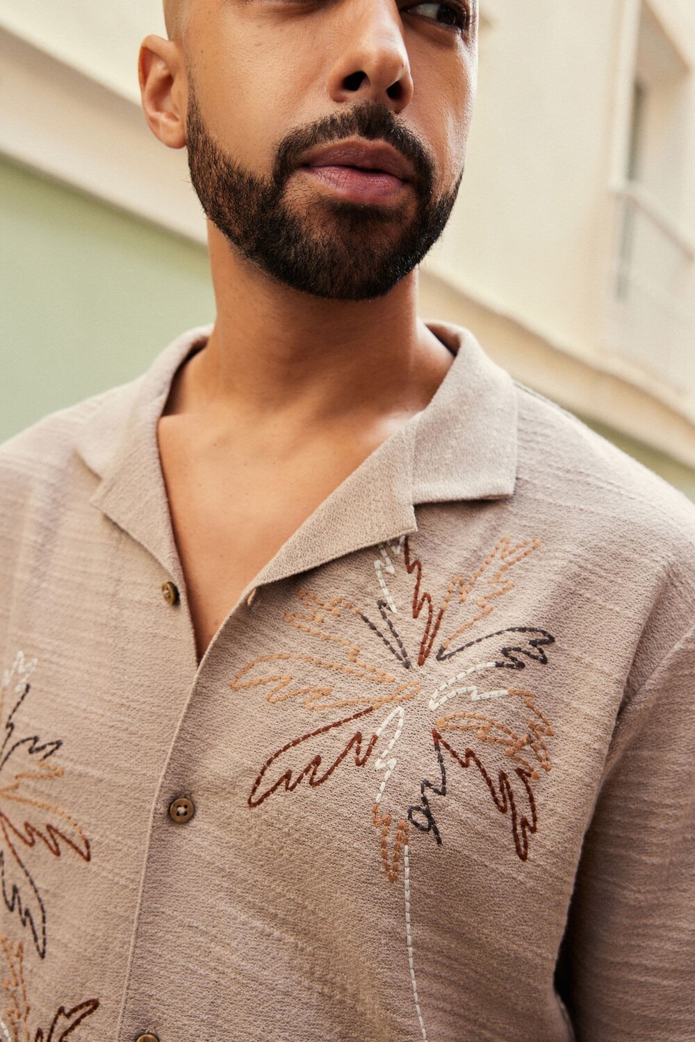 Рубашка из фактурного джерси с коротким рукавом и кубинским воротником Next, нейтральный
Рубашка из фактурного джерси с коротким рукавом и кубинским воротником Next, нейтральный