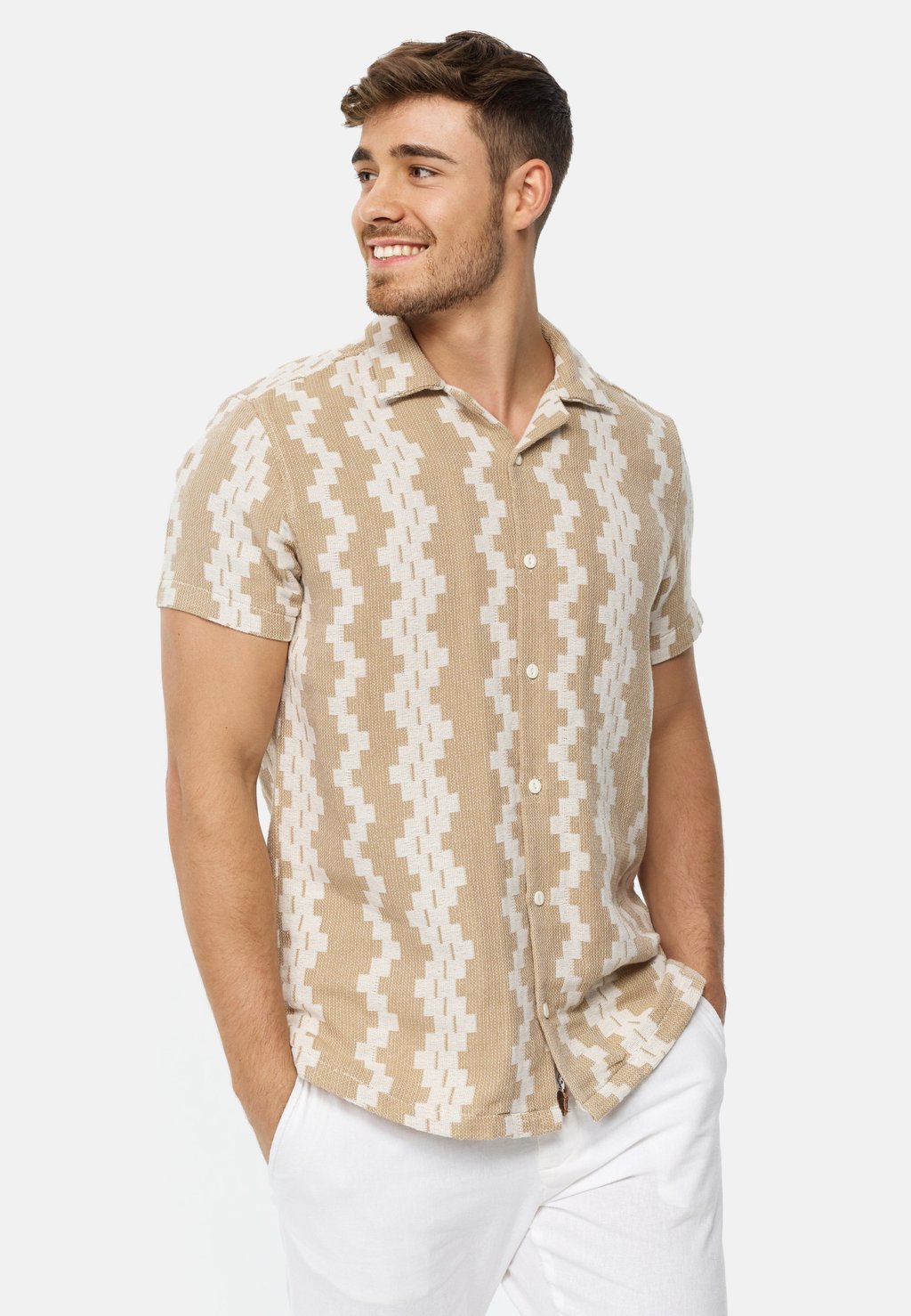 Рубашка KURZARM COSBY INDICODE JEANS, белый
Рубашка KURZARM COSBY INDICODE JEANS, белый