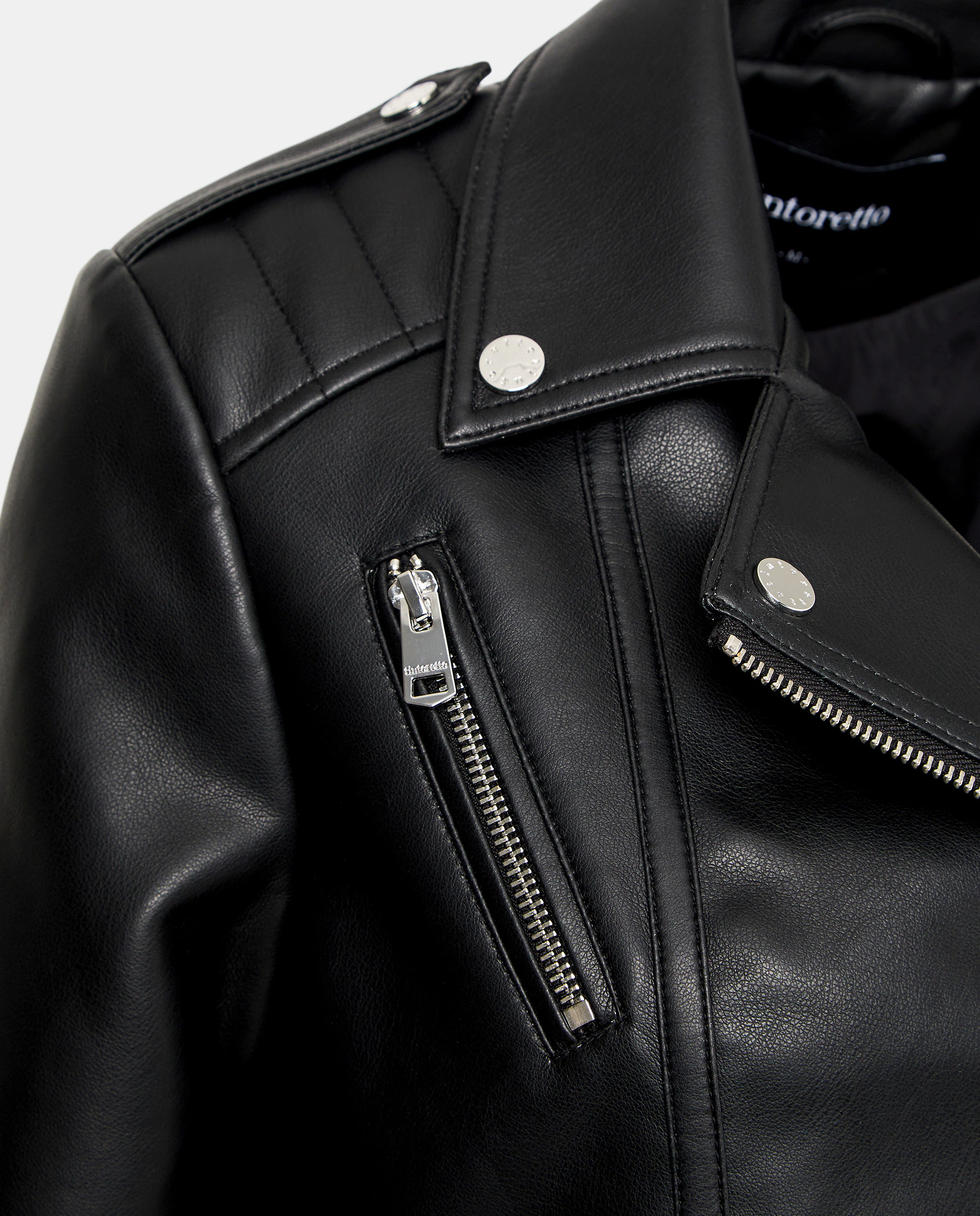 Женская косуха с отворотами под кожу Tintoretto, черный
Женская косуха с отворотами под кожу Tintoretto, черный