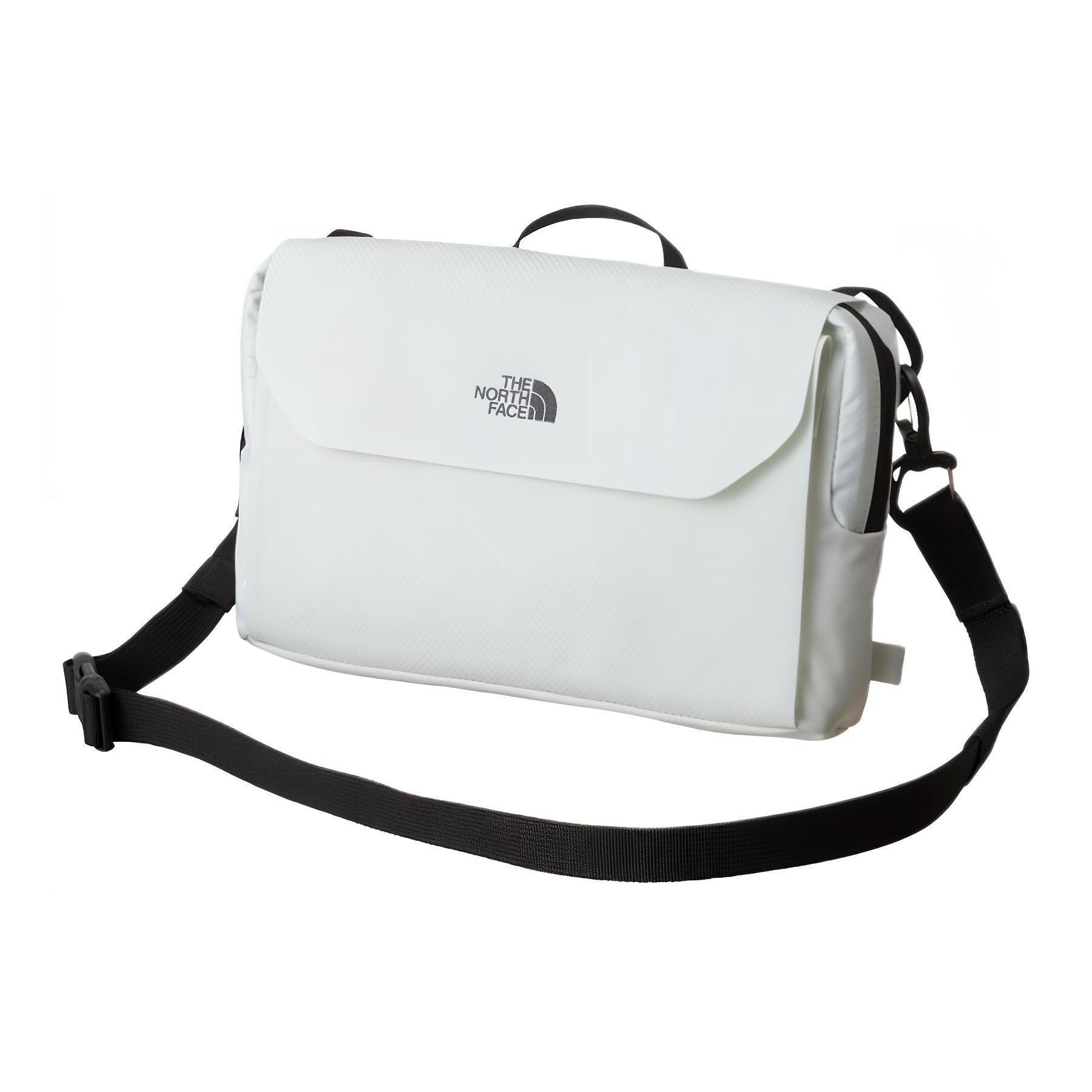 THE NORTH FACE 2,5-литровый наплечный рюкзак для активного отдыха из нейлона белый унисекс, White
THE NORTH FACE 2,5-литровый наплечный рюкзак для активного отдыха из нейлона белый унисекс, White