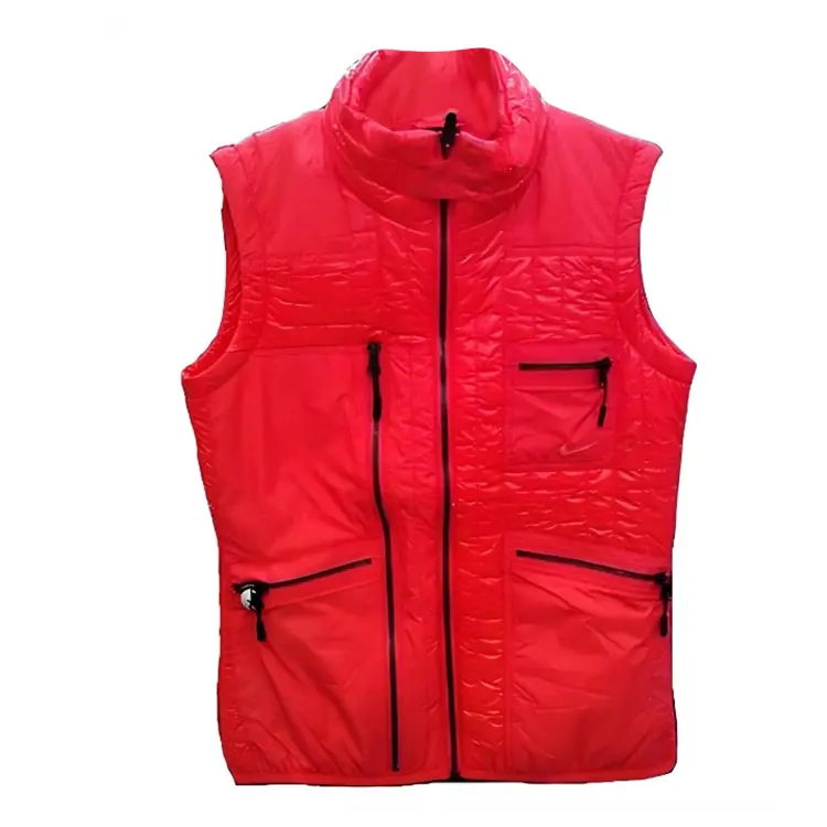 Женские жилеты Nike, красный
Женские жилеты Nike, красный