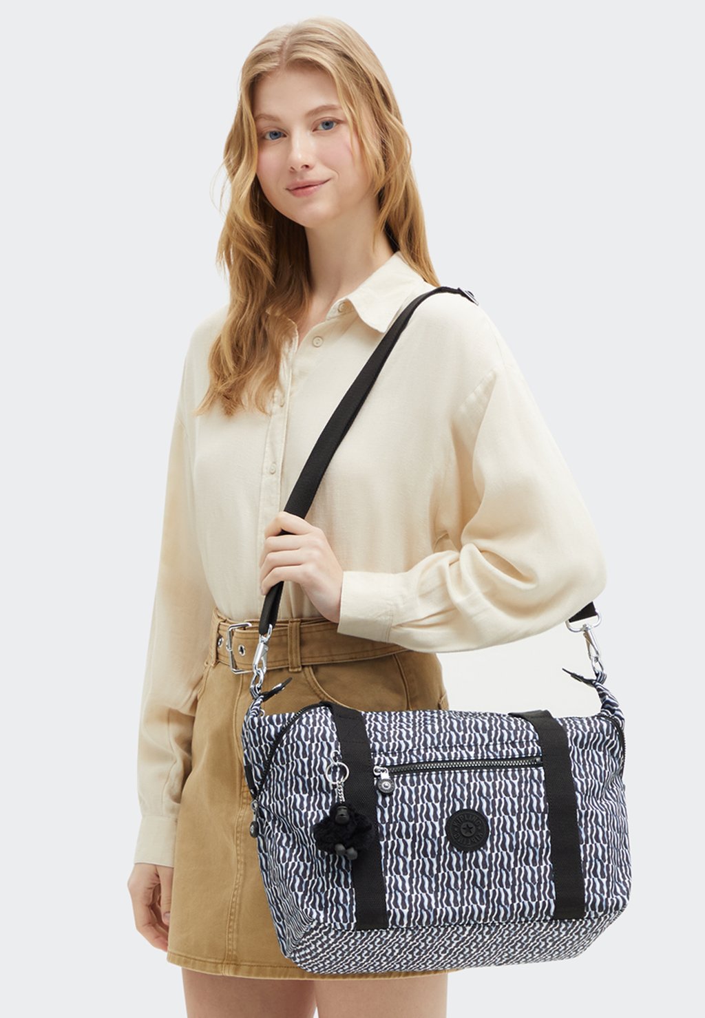 Сумка-тоут ART Kipling, цвет Holiday Waves
Сумка-тоут ART Kipling, цвет Holiday Waves