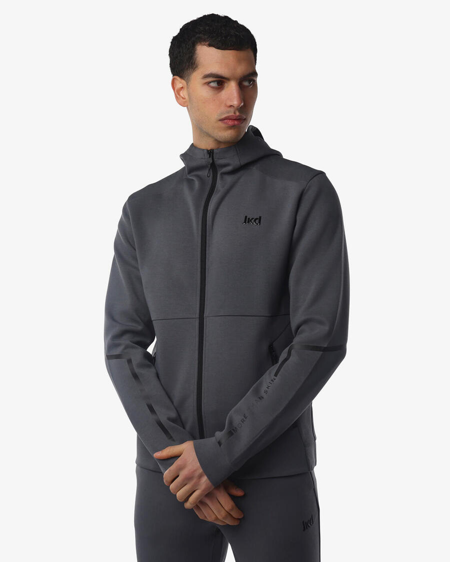 JAKED Темно-серая синтетическая фитнес-толстовка для мужчин
JAKED Темно-серая синтетическая фитнес-толстовка для мужчин