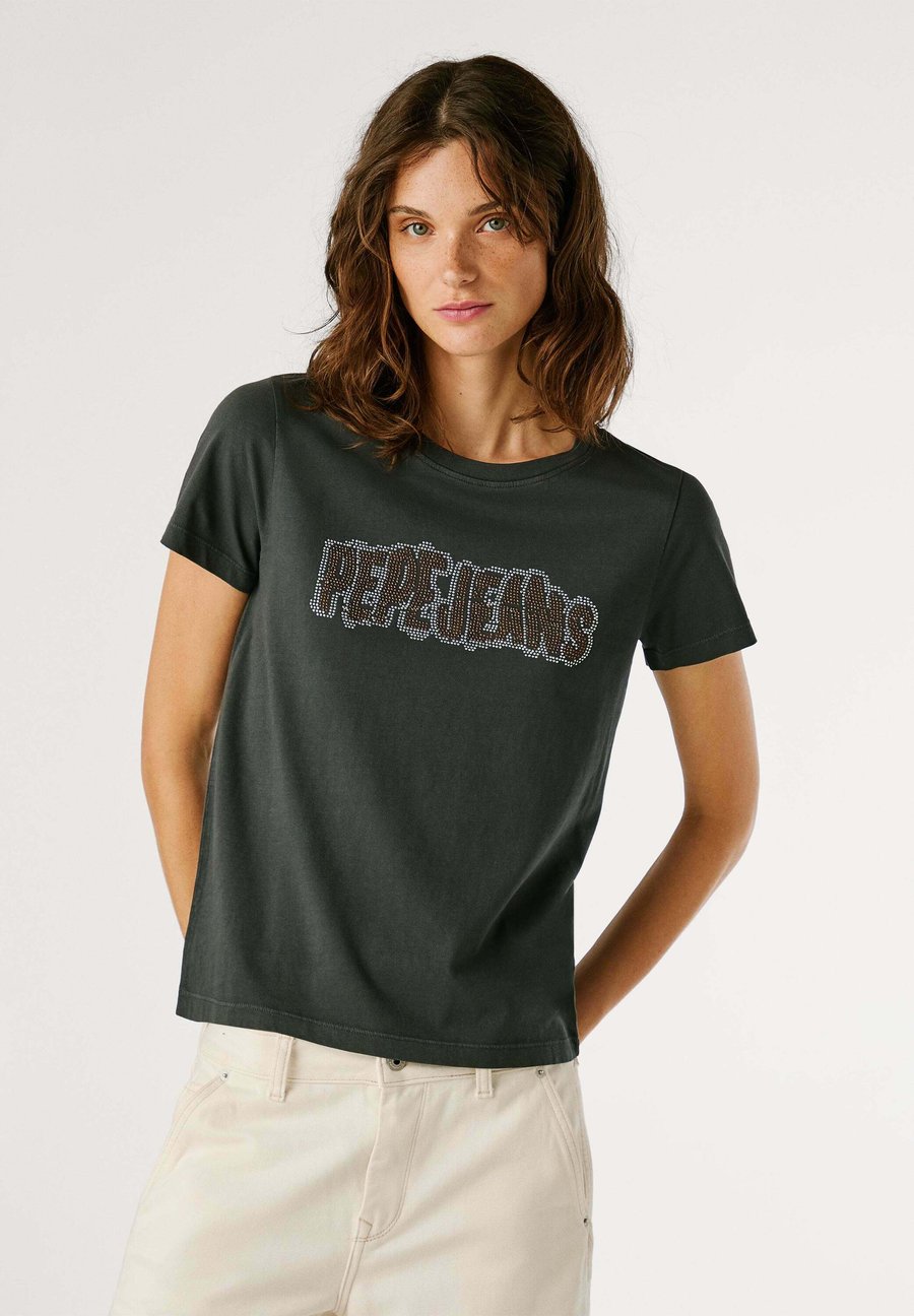 Футболка Pepe Jeans BERI, Coal Grey/Dark Grey, Серый, Футболка Pepe Jeans BERI, Coal Grey/Dark Grey
Футболка Pepe Jeans BERI, Coal Grey/Dark Grey, Серый, Футболка Pepe Jeans BERI, Coal Grey/Dark Grey