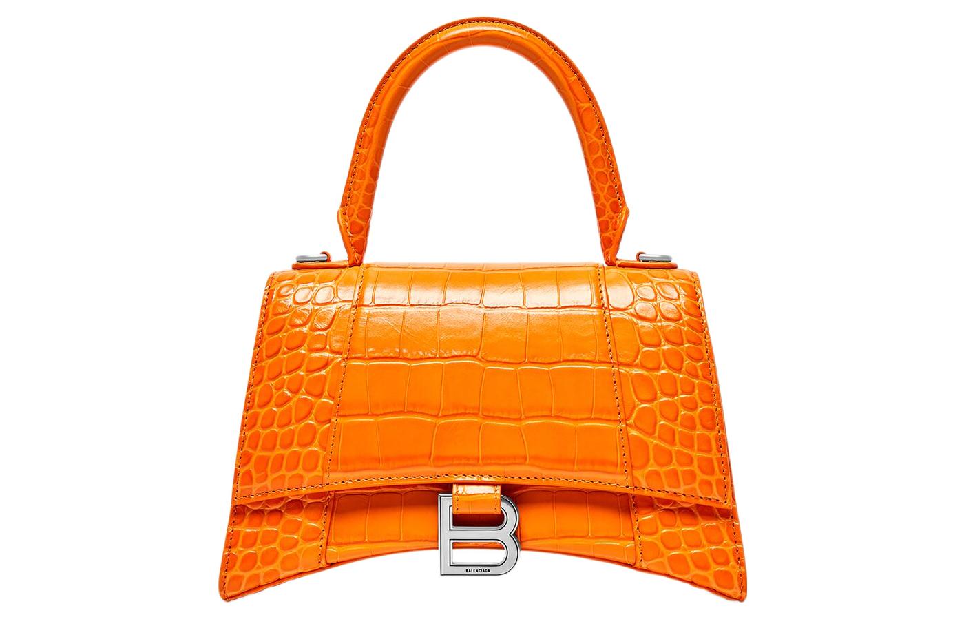 Часовая сумка с маленькой верхней ручкой Balenciaga, basic set (bag+dust bag)
Часовая сумка с маленькой верхней ручкой Balenciaga, basic set (bag+dust bag)