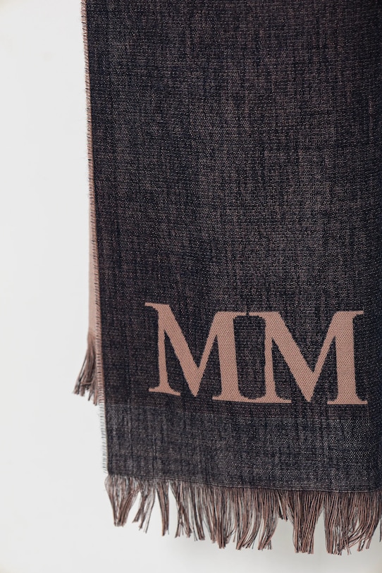 Шерстяной шарф с добавлением шерсти Mm, коричневый
Шерстяной шарф с добавлением шерсти Mm, коричневый