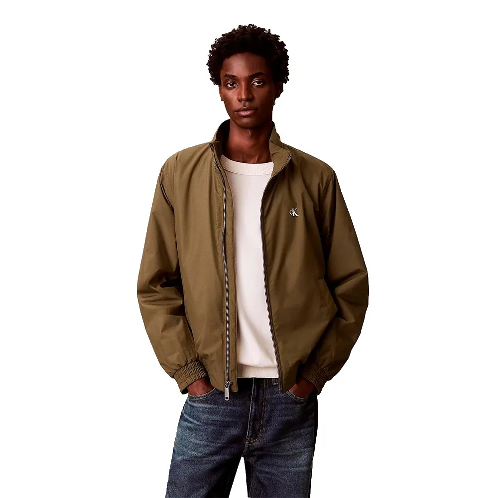 Утепленная куртка Calvin Klein Jeans из рипстопа, коричневый
Утепленная куртка Calvin Klein Jeans из рипстопа, коричневый