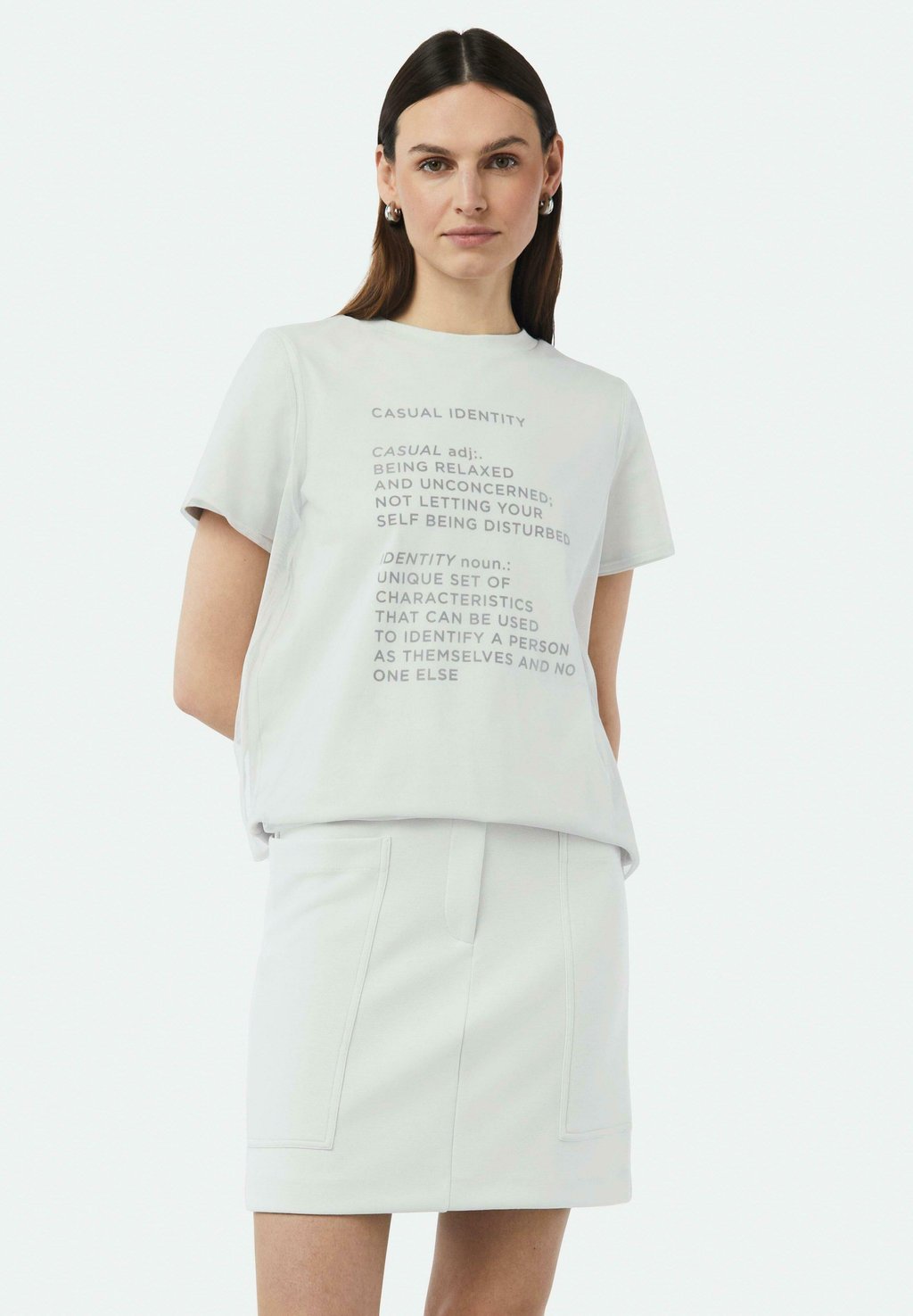 Юбка-карандаш KURZER MIT AUFGESETZTEN TASCHEN comma casual identity, светло-серый
Юбка-карандаш KURZER MIT AUFGESETZTEN TASCHEN comma casual identity, светло-серый