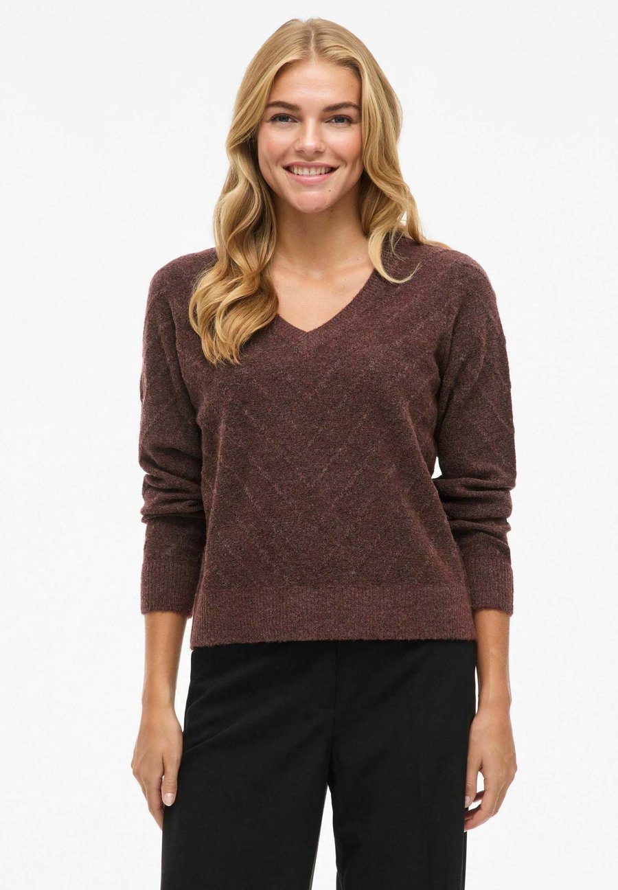 Джемпер VILA VIESTHER V-AUSSCHNITT, Cherry Mahogany/Brown
Джемпер VILA VIESTHER V-AUSSCHNITT, Cherry Mahogany/Brown