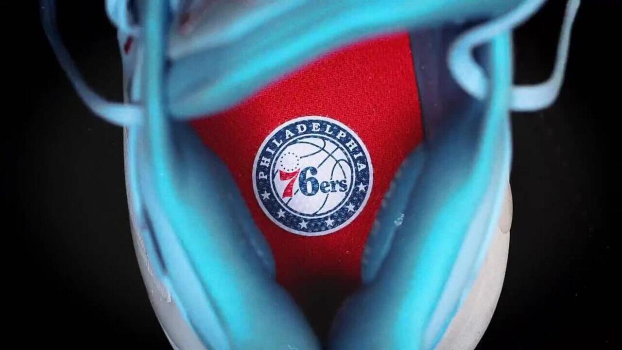 Мужские баскетбольные шорты Tarmak NBA P900 NBA
Мужские баскетбольные шорты Tarmak NBA P900 NBA