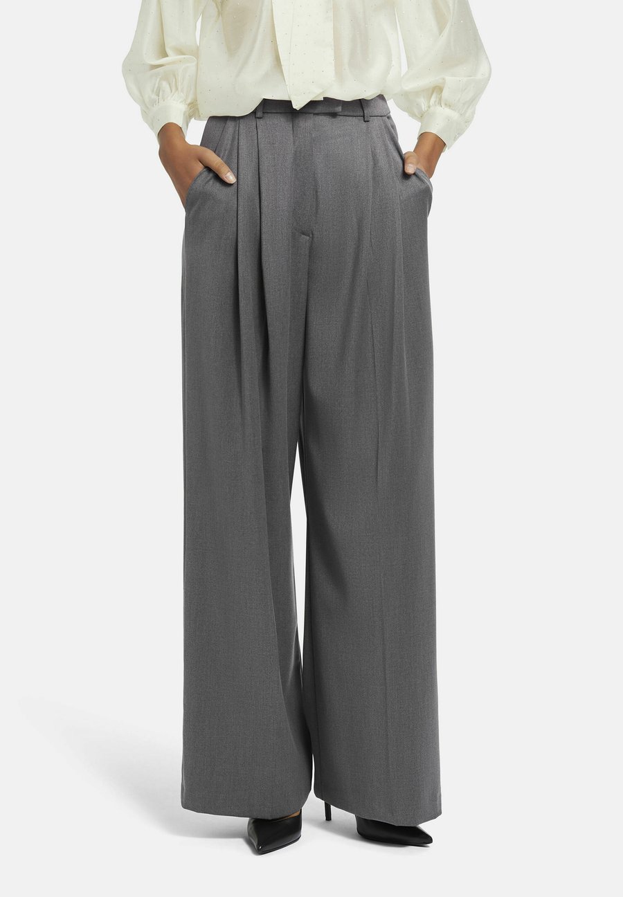 Брюки Nicowa ROSCIWO , Grau/Grey
Брюки Nicowa ROSCIWO , Grau/Grey