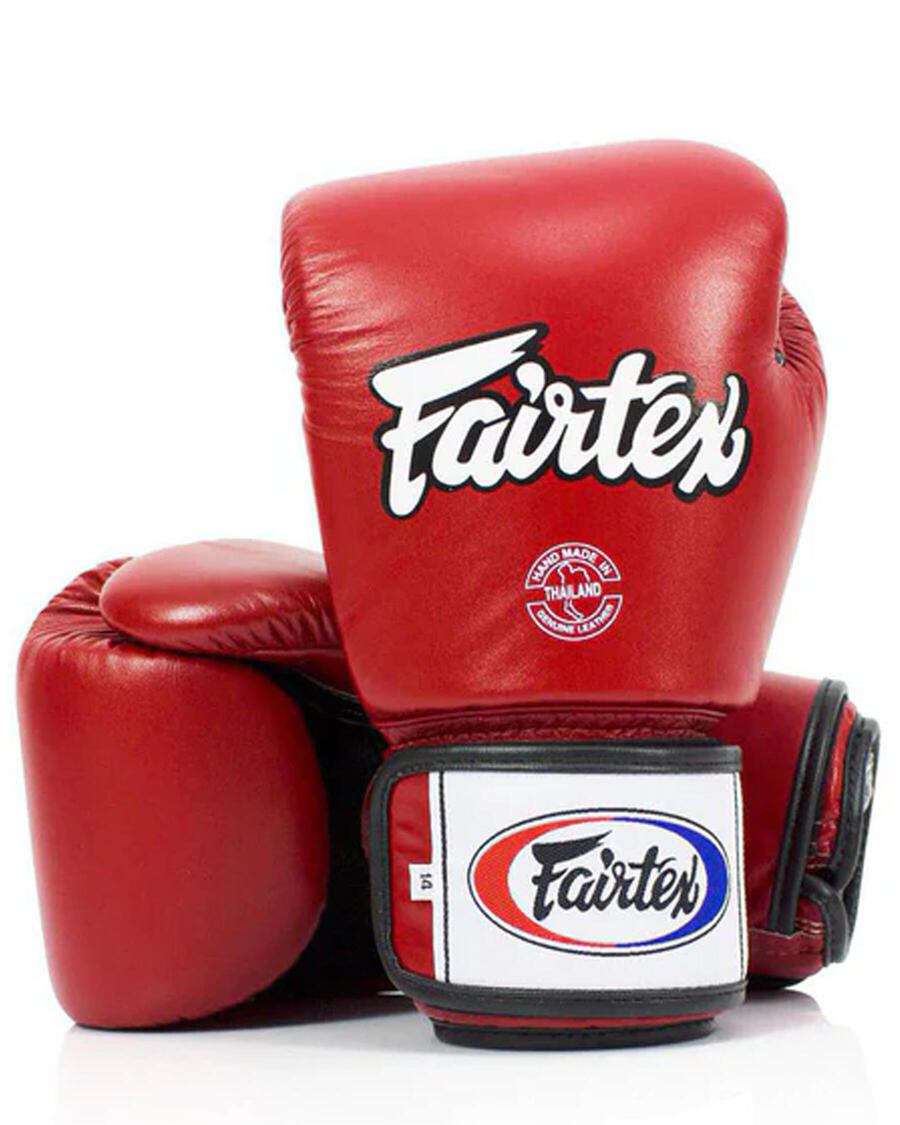 Боксерские перчатки Fairtex BGV1-BREATH, красные, 16 унций
Боксерские перчатки Fairtex BGV1-BREATH, красные, 16 унций