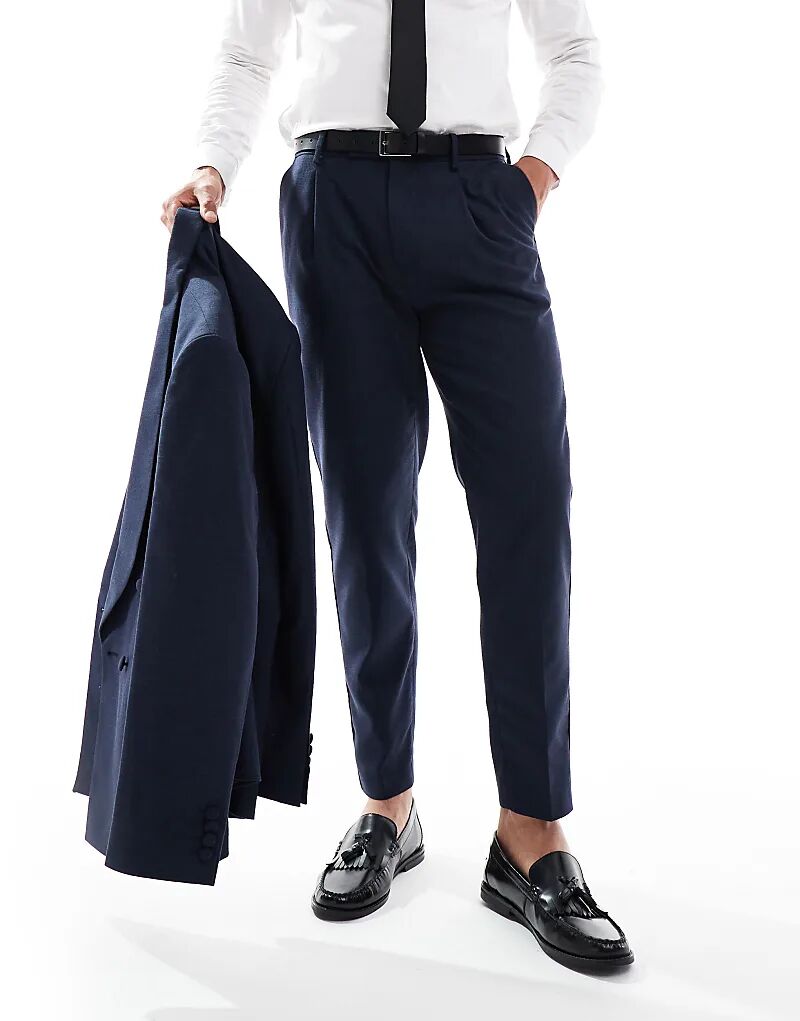 Зауженные брюки из хлопково-льняной смеси ASOS DESIGN темно-синего цвета
Зауженные брюки из хлопково-льняной смеси ASOS DESIGN темно-синего цвета