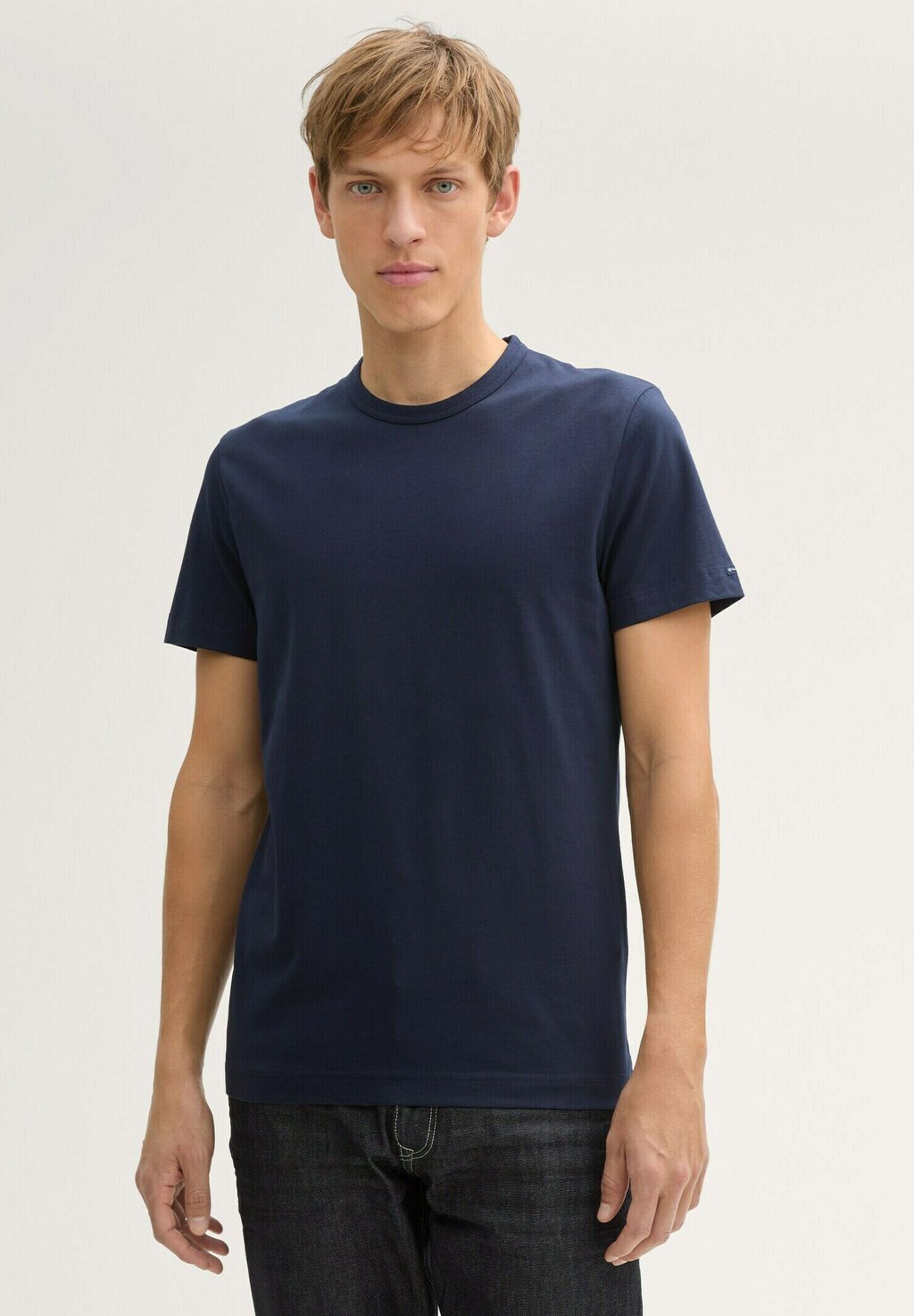 Базовая футболка MIT STRETCH-ANTEIL TOM TAILOR, темно-синий
Базовая футболка MIT STRETCH-ANTEIL TOM TAILOR, темно-синий