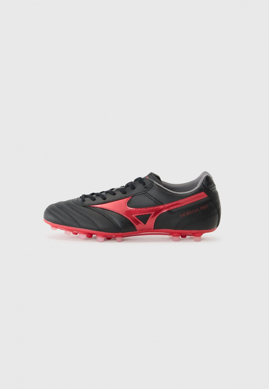 Кроссовки Mizuno MORELIA II PRO AG, Black/Morelia Red/Black Sand/Black
Кроссовки Mizuno MORELIA II PRO AG, Black/Morelia Red/Black Sand/Black
