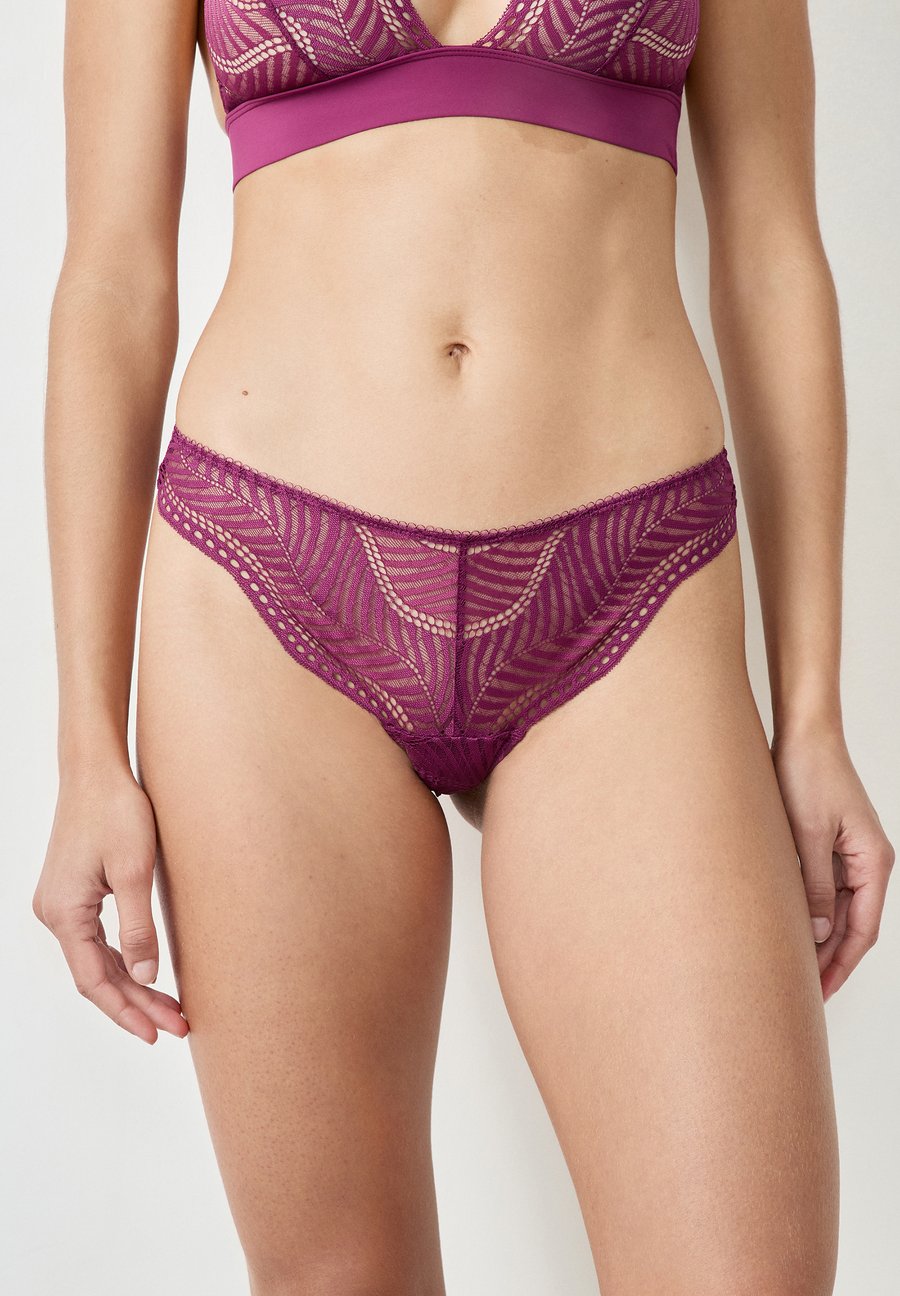 Трусы Etam AUDACE, Berry
Трусы Etam AUDACE, Berry