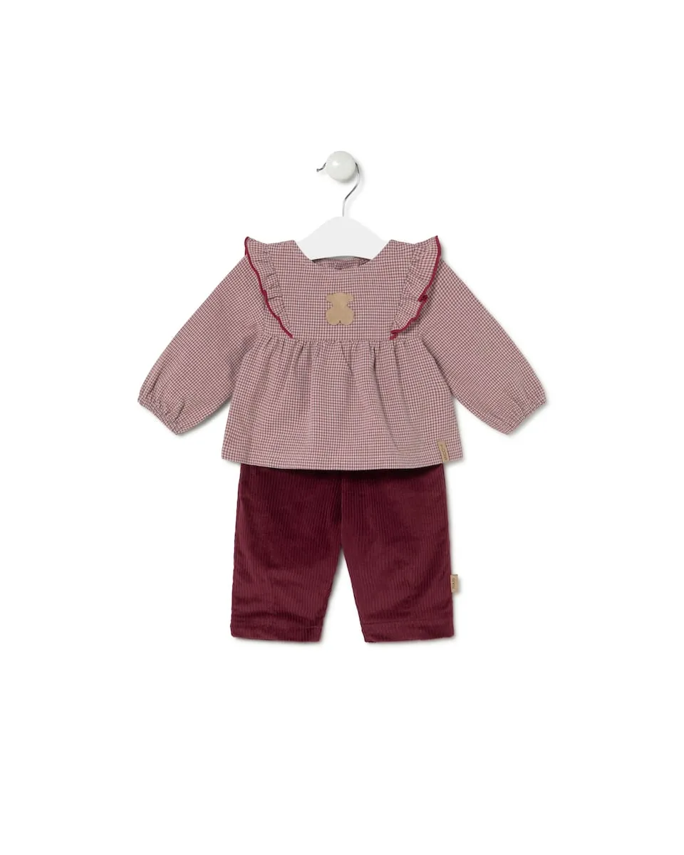 Детский комплект блузка в клетку виши и вельветовые джоггеры Tous, вишневый красный
Детский комплект блузка в клетку виши и вельветовые джоггеры Tous, вишневый красный