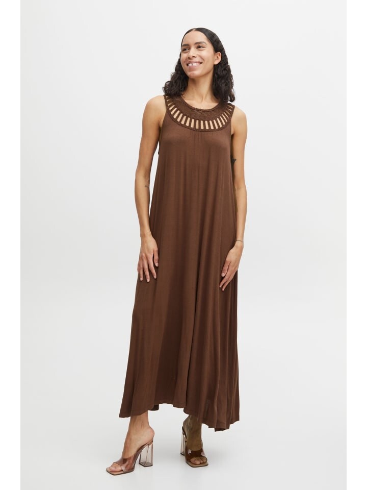 Короткое платье b.young Jerseykleid BYPIPA DR - 20813306 Kleid mit Ausschnittdetails, коричневый
Короткое платье b.young Jerseykleid BYPIPA DR - 20813306 Kleid mit Ausschnittdetails, коричневый