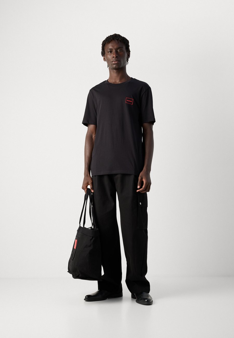 Футболка HUGO DUGOPAK, Black, Черный, Футболка HUGO DUGOPAK, Black
Футболка HUGO DUGOPAK, Black, Черный, Футболка HUGO DUGOPAK, Black