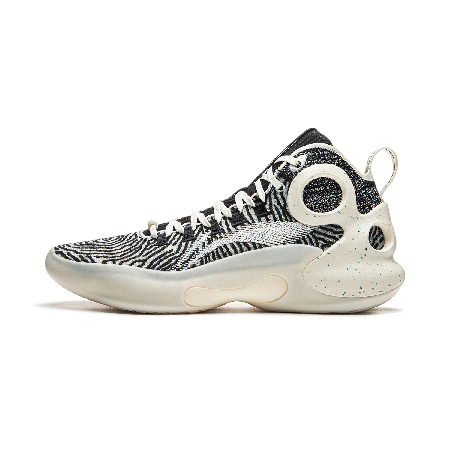 LINING Очаровательные баскетбольные кроссовки ULTRA с противоскользящей подошвой, износостойкие, мужские, черно-белые
LINING Очаровательные баскетбольные кроссовки ULTRA с противоскользящей подошвой, износостойкие, мужские, черно-белые