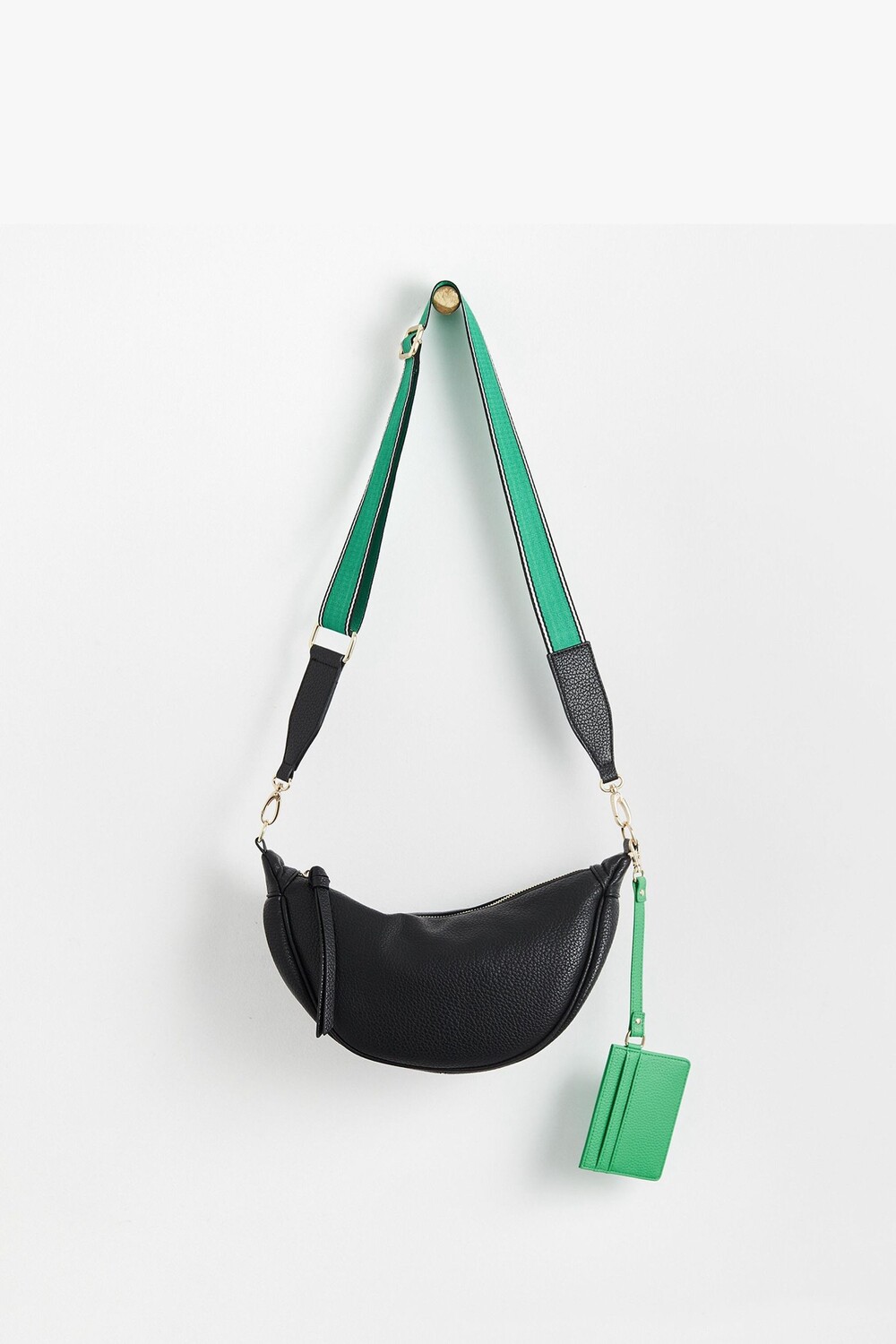 Сумка Betty с длинным ремешком и полосатым узором Oliver Bonas, черный
Сумка Betty с длинным ремешком и полосатым узором Oliver Bonas, черный