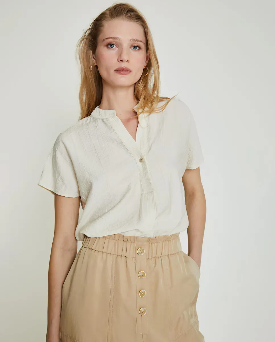 Женская блузка с короткими рукавами и воротником-стойкой Trucco, цвет Natural
Женская блузка с короткими рукавами и воротником-стойкой Trucco, цвет Natural