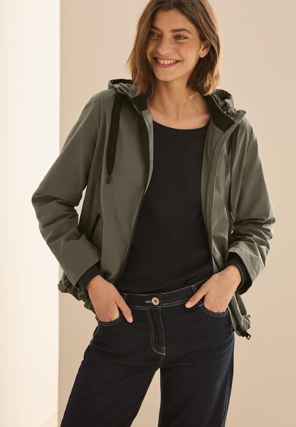 Летняя куртка Cecil, хаки
Летняя куртка Cecil, хаки