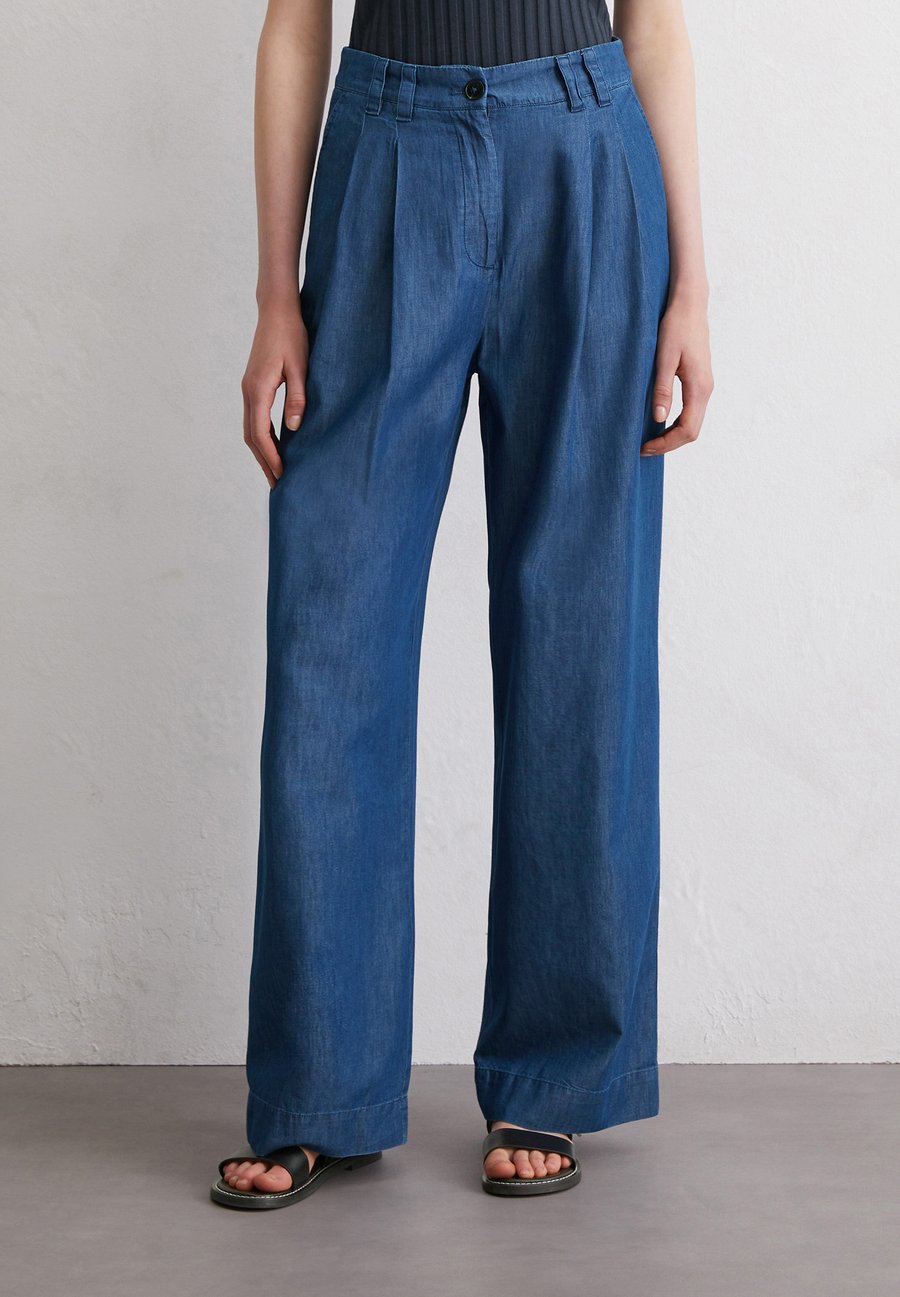 Брюки Marc O'Polo WIDE , Dark Indigo Tencel Denim/Blue
Брюки Marc O'Polo WIDE , Dark Indigo Tencel Denim/Blue
