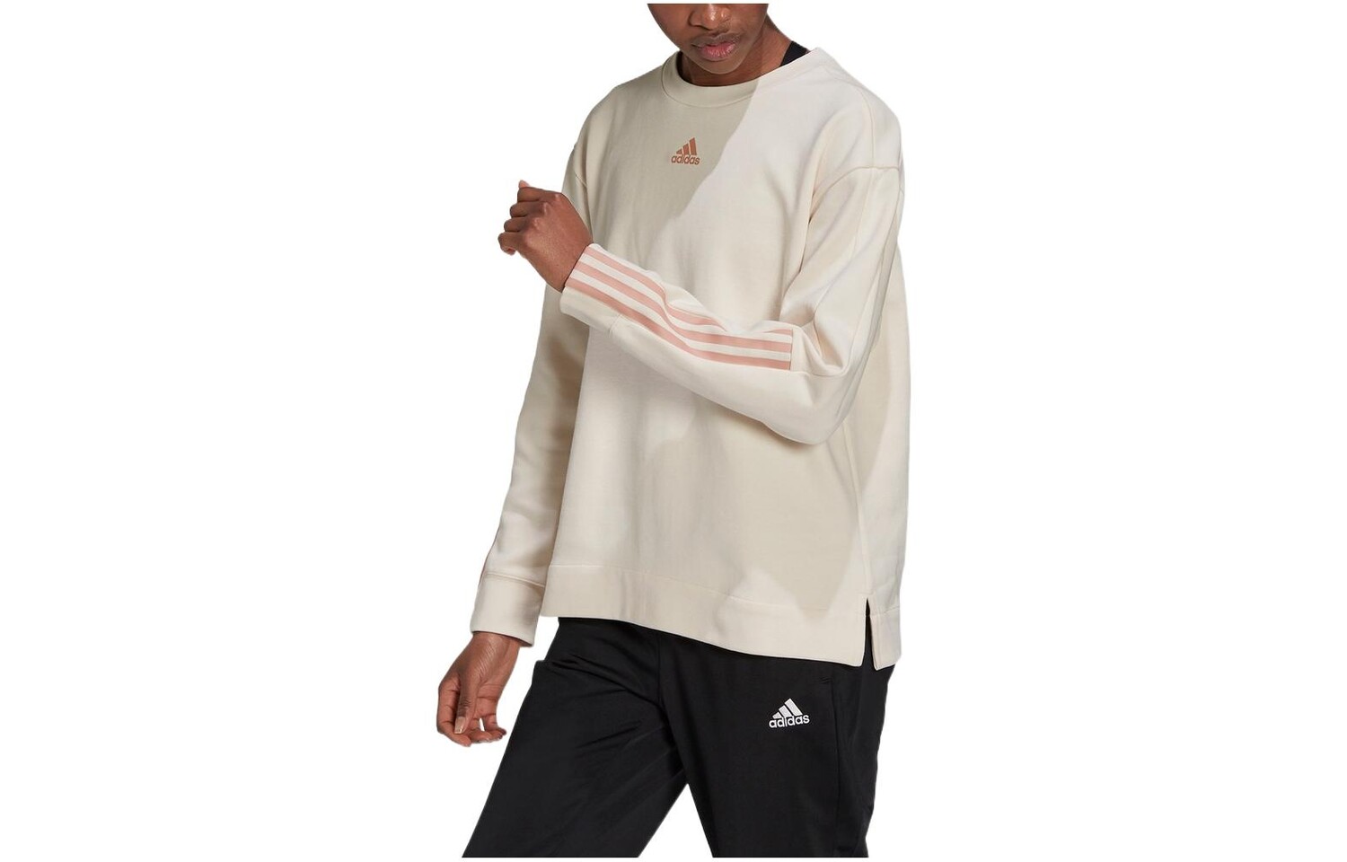 Свитшот женский Off White Adidas
Свитшот женский Off White Adidas