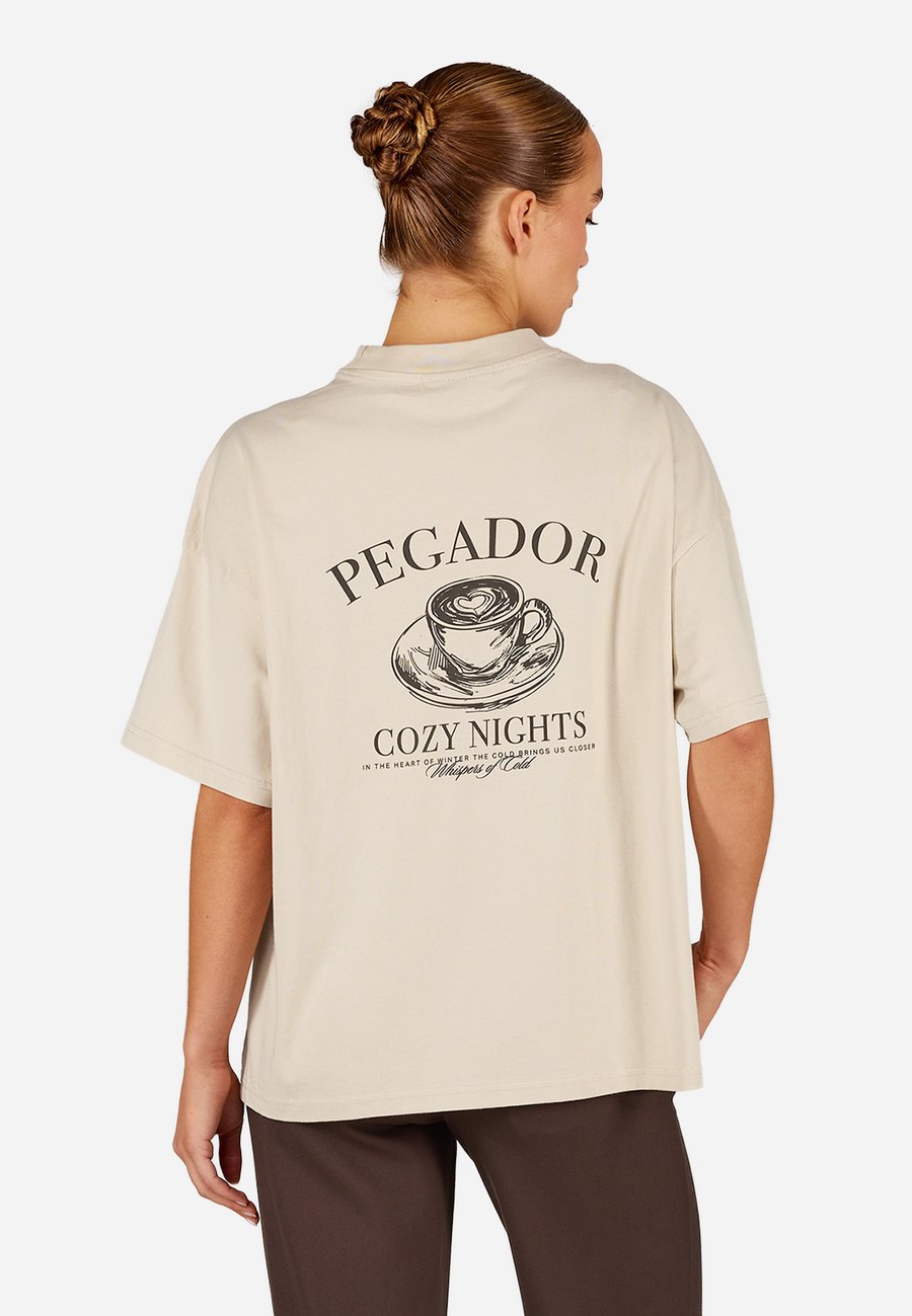 Футболка Pegador BARLETTA, Washed Cozy Beige/Beige, Серый, Футболка Pegador BARLETTA, Washed Cozy Beige/Beige
Футболка Pegador BARLETTA, Washed Cozy Beige/Beige, Серый, Футболка Pegador BARLETTA, Washed Cozy Beige/Beige