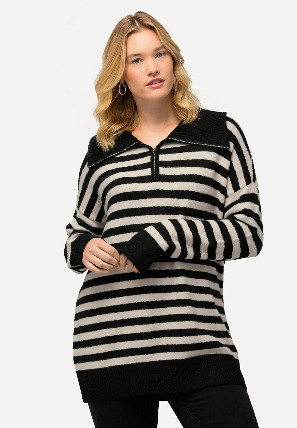 Джемпер Ulla Popken, черный
Джемпер Ulla Popken, черный