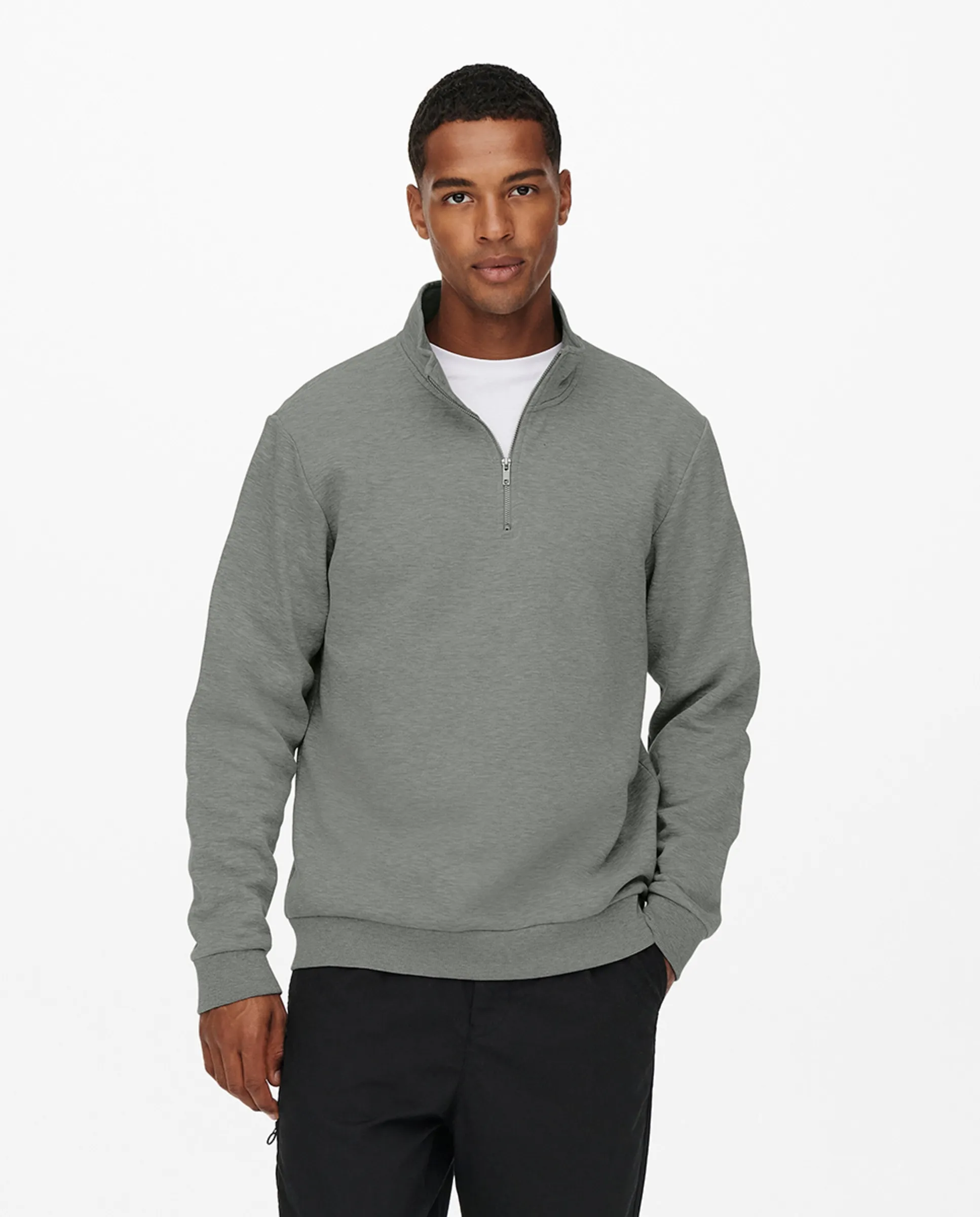 Базовый мужской свитшот с высоким воротником Only & Sons, серый
Базовый мужской свитшот с высоким воротником Only & Sons, серый